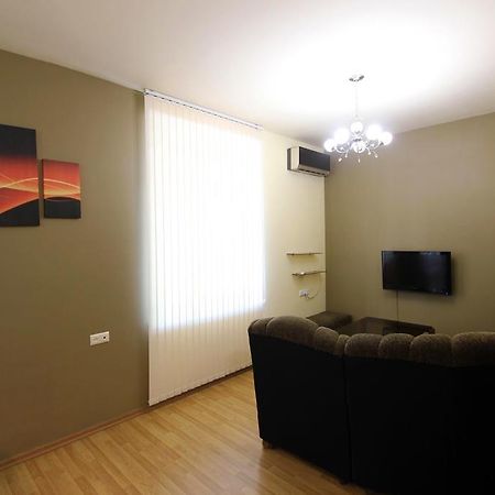 Studio With Balcony On Sayat Nova Avenue Erivan Exterior foto