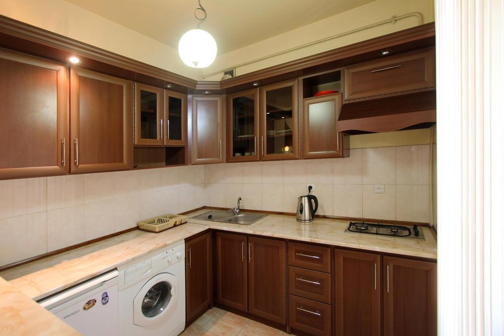 Studio With Balcony On Sayat Nova Avenue Erivan Exterior foto