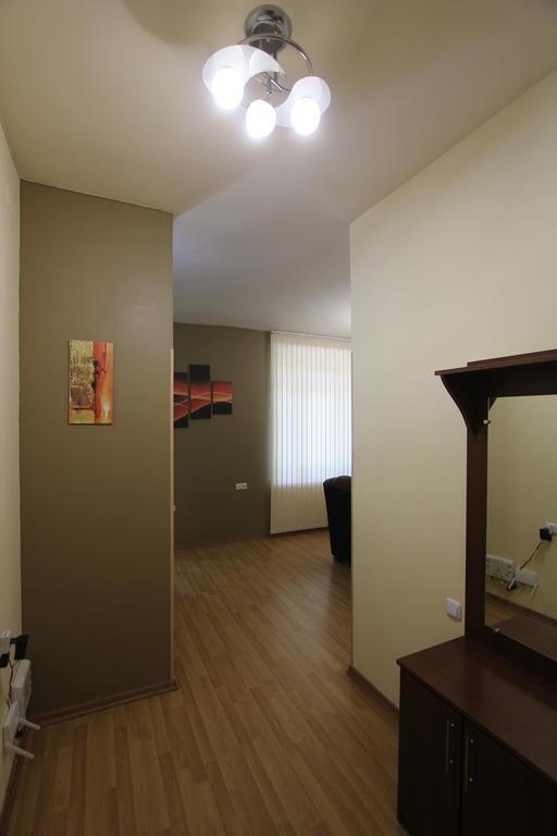 Studio With Balcony On Sayat Nova Avenue Erivan Exterior foto